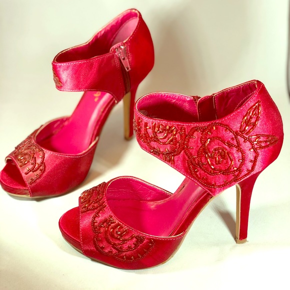 Liliana Shoes - ❤️❤️❤️ Liliana Size 5.5 Heels, Little Red Shoes